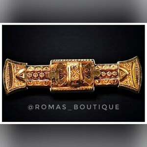 Antique Gold Tone Bar Brooch